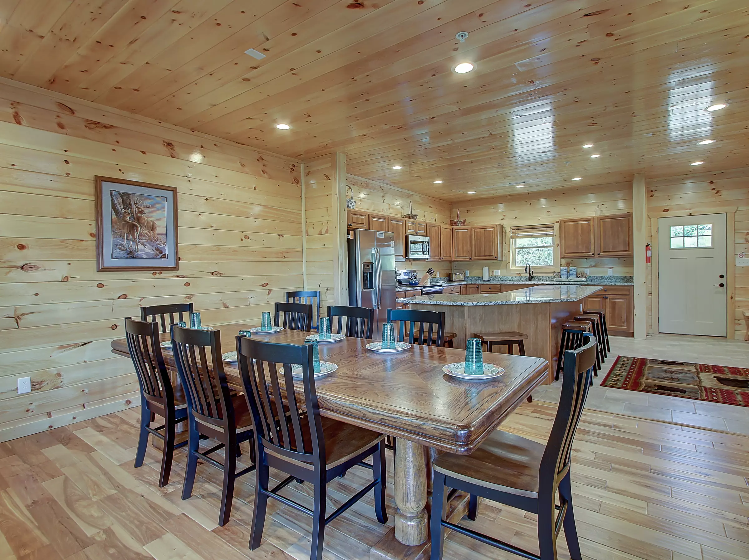 5 Bedroom Cabin Rental in Gatlinburg: Lofty Bear Lodge