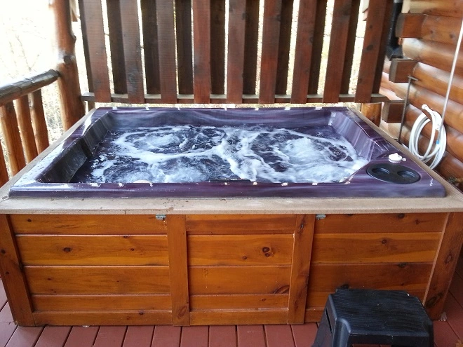 HOT TUB