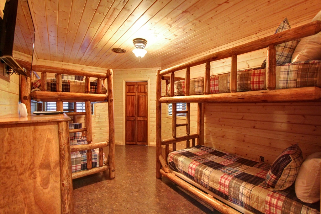 BUNK BED ROOM