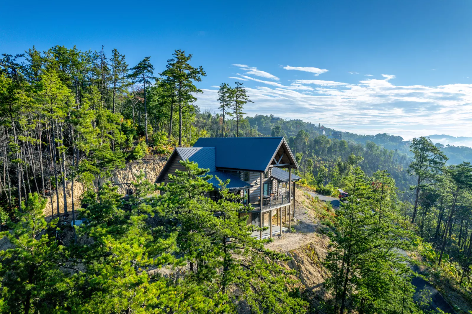 CABIN ON THE ROCKS