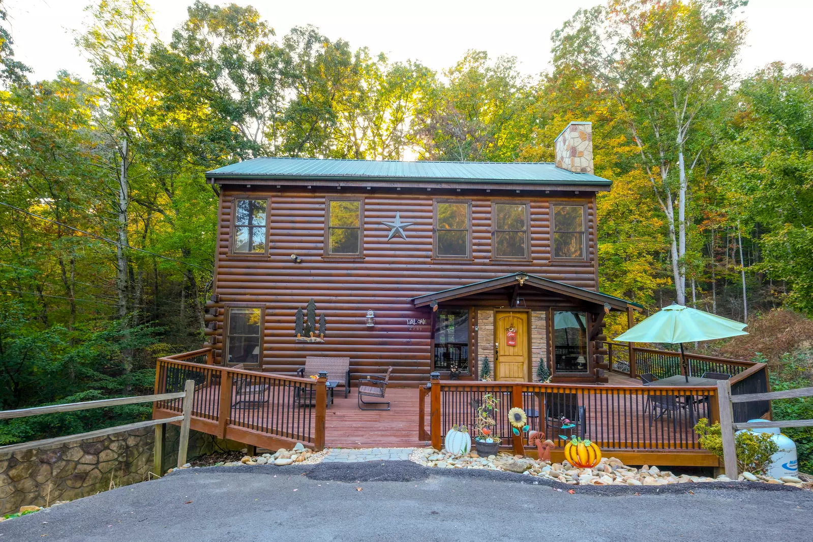 TENNESSEE TREEHOUSE