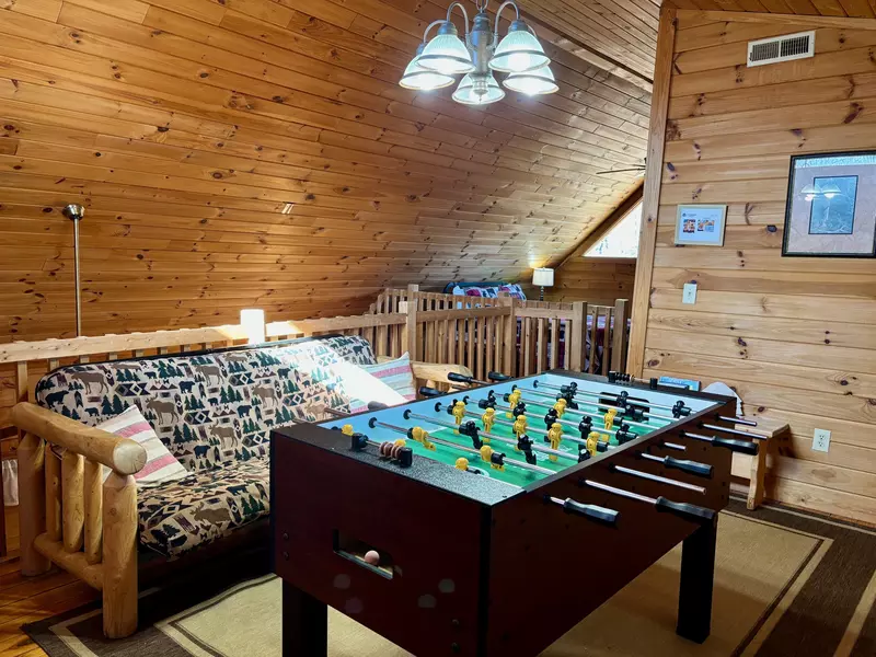 COVE CREEK LODGE