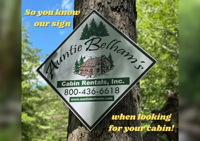 SMOKEY MOUNTAIN HIDEAWAY