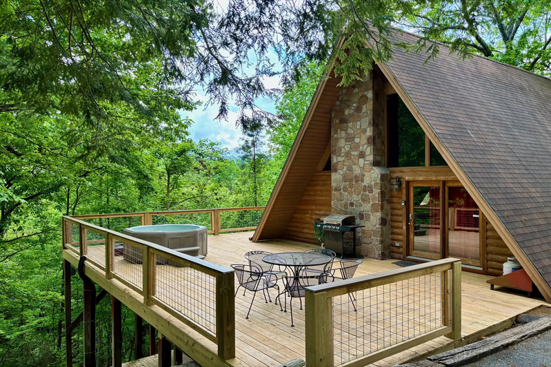 heathers hideaway is one of our top pet friendly cabins in gatlinburg